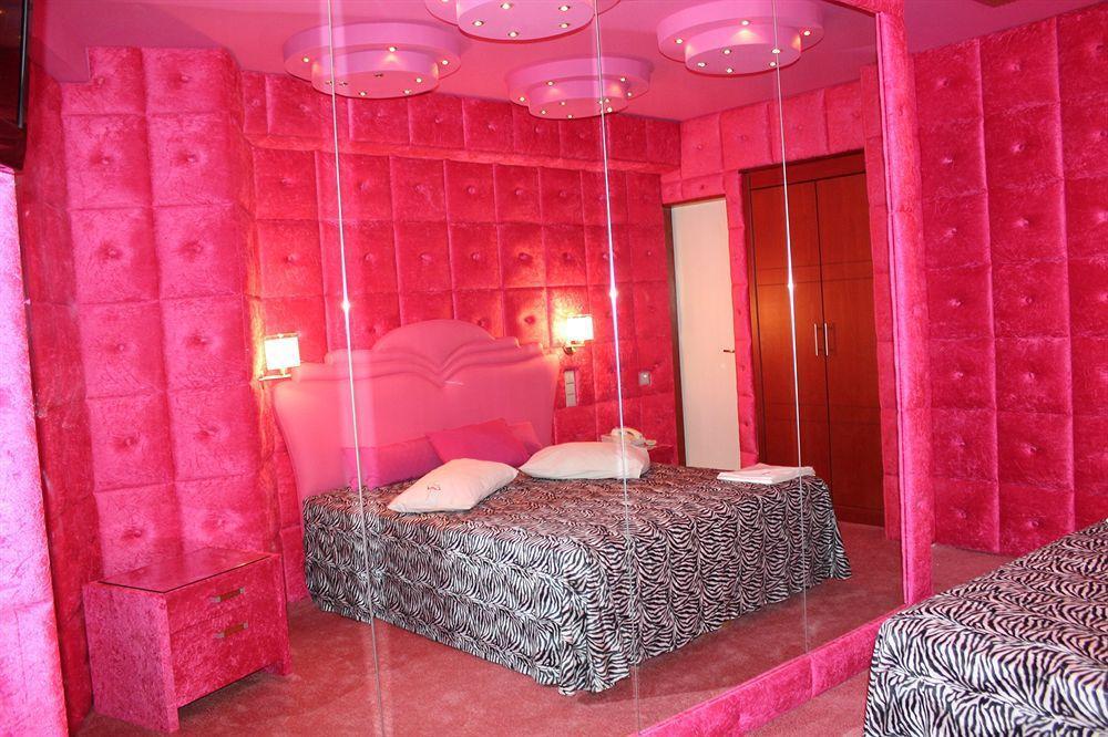 Carol Hotel 2*