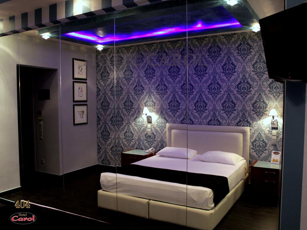 Hotel Carol
